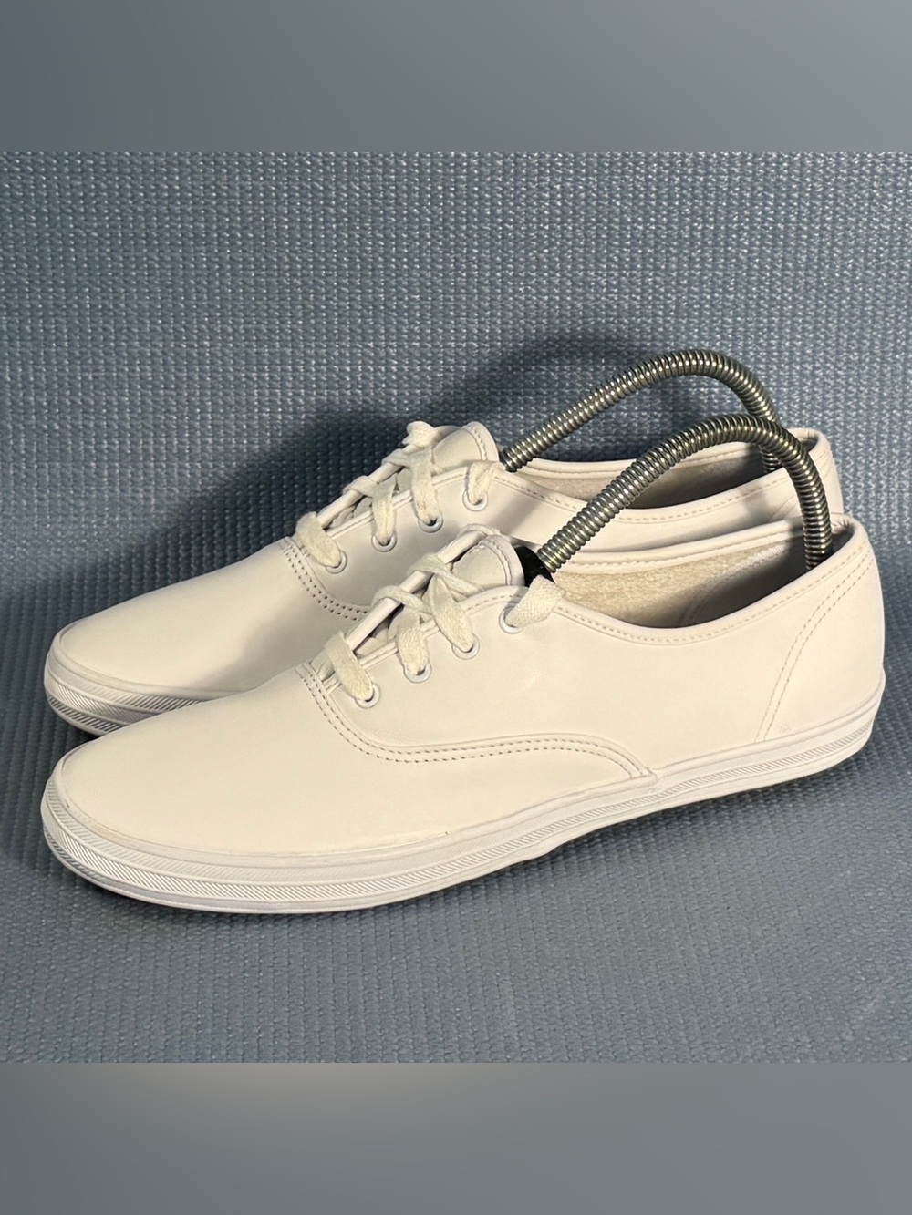 Keds Women’s Champion Sneaker White Leather Shoes Size 9.5